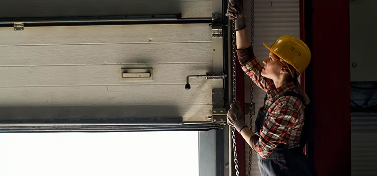 Addressing Common Garage Door Stoppage Issues in Elmwood Park, IL